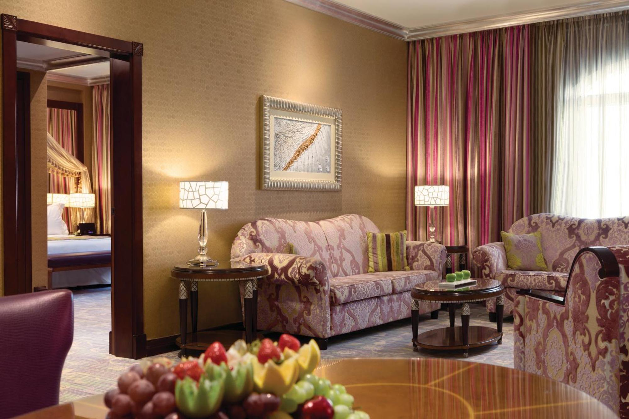 Grand Regency Doha, Trademark Collection By Wyndham Экстерьер фото A suite at the Emirates Palace