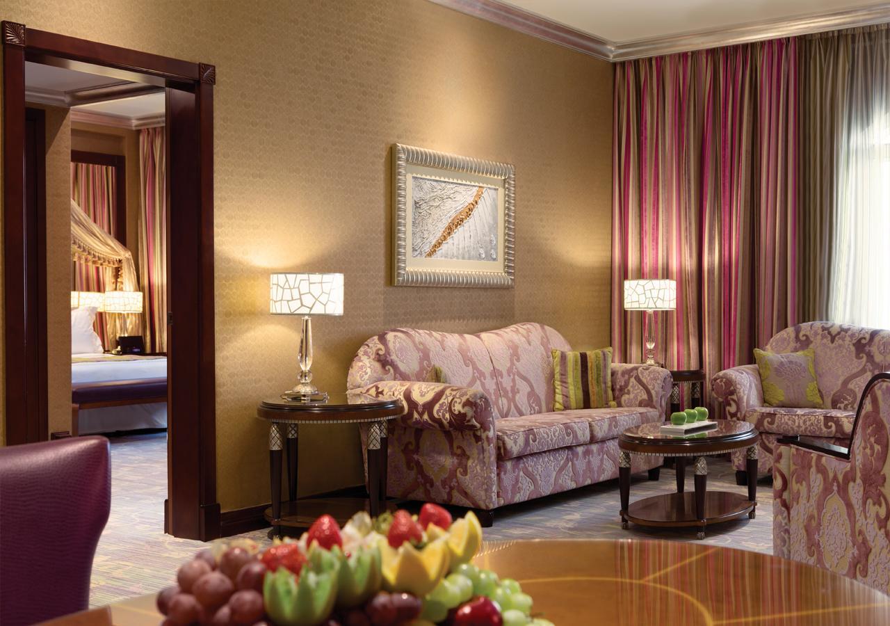 Grand Regency Doha, Trademark Collection By Wyndham Экстерьер фото A suite at the Emirates Palace